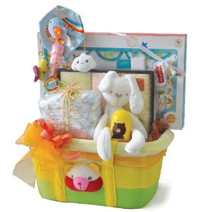 Baby Clothes And Grooming Set New Born Hamper:  Gift Hampers