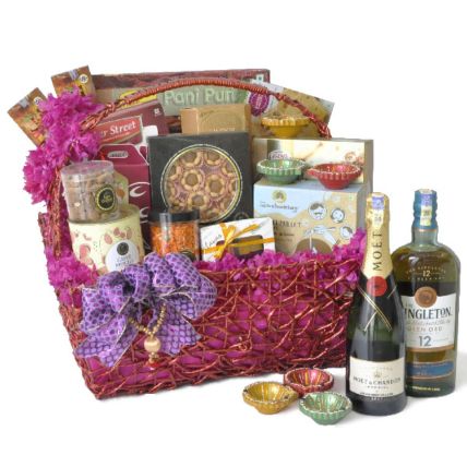 Champagne And Snacks Diwali Hamper:  Gifts Delivery