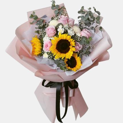 Sweet Sunrise Bunch: Flower Bouquet Delivery