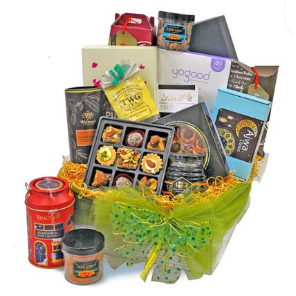 Delicious Treats Raya Hamper:  Gifts Delivery