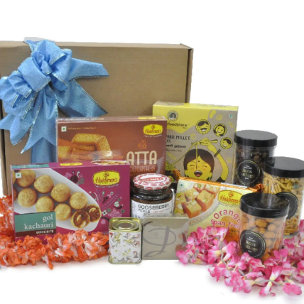Camamana Vegetarian Gift Hamper: Diwali Gift Ideas