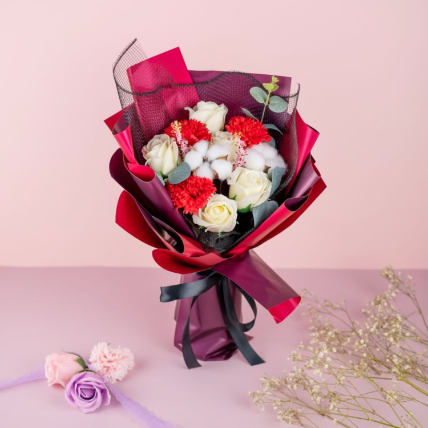Alluring Carnations And Roses Bouquet: 