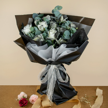 Beautifully Tied Black Roses Bouquet: Fresh Flower Bouquet