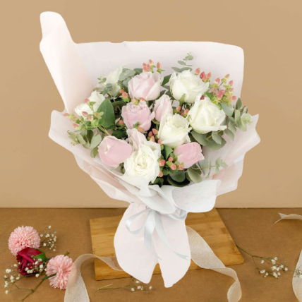 Charming Cream And Pink Roses Bouquet: Same Day Delivery Gifts