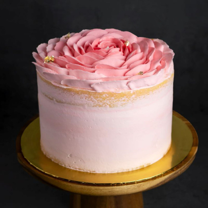 Scrumptious Strawberry Cake: Wedding Anniversary Cake