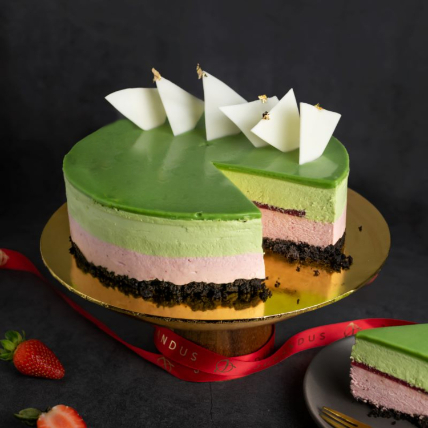Green Tea Strawberry Cheesecake: 