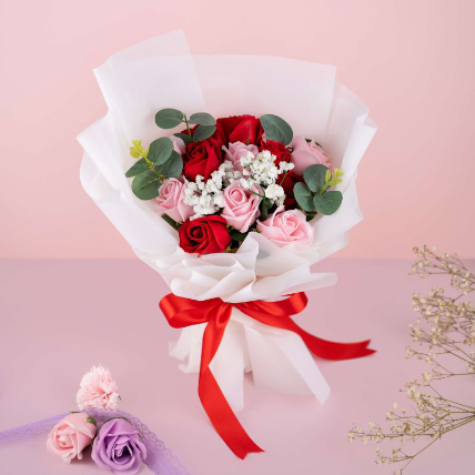 Vibrant Mixed Roses Beautifully Tied Bouquet: Flower Delivery Malaysia