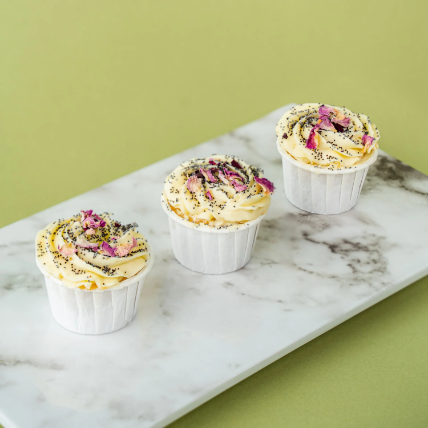 Lemon Poppyseed Cupcakes: Cup Cakes