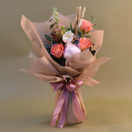 Classy Mixed Flowers Bouquet: Mixed Flowers