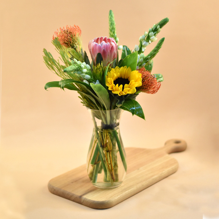 Delightful Flowers Oval Shaped Vase: Premium Flowers 