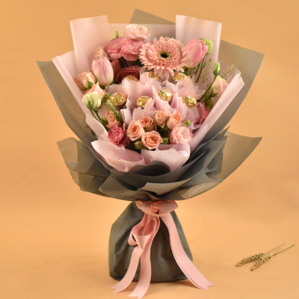 Mixed Flowers & Chocolates Bouquet: Gerberas 