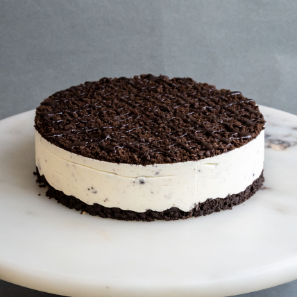 Oreo Cheesecake:  Cake for Boyfriend