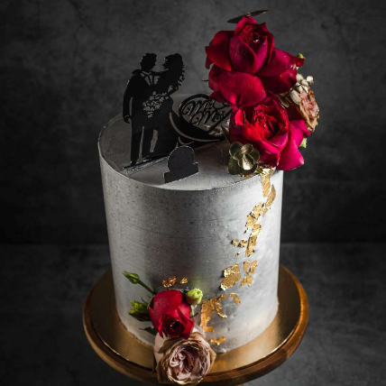 Love In The Dark Wedding Cake: Designer Cakes 