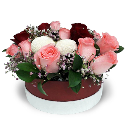 Rosemarkie Roses Bouquet: Flower Arrangement