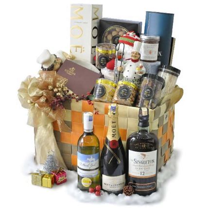 Christmas Wishes Treats And Drinks Hamper