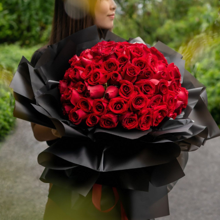 Heavenly Red Roses Beautifully Ties Bouquet